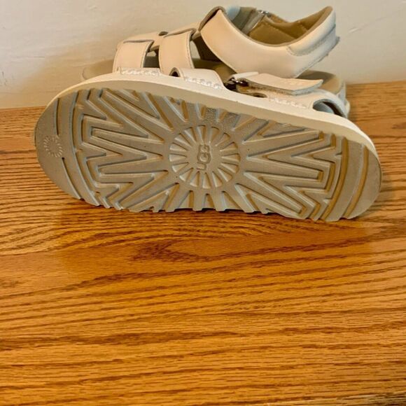 UGG Goldenstar Platform Sandal 6 Cream White Strappy Leather Chunky Strap Summer - Picture 16 of 16